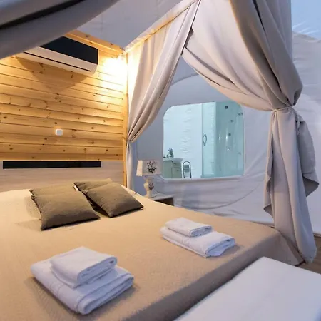 Luxury Bubble Suites